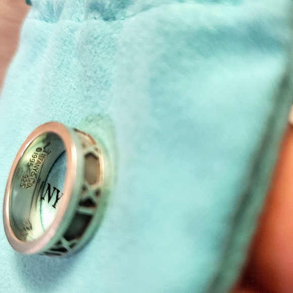 Tiffany Atlas Ring - Picture 2 of 6